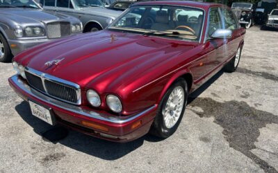 Jaguar XJ 1996 4dr Car