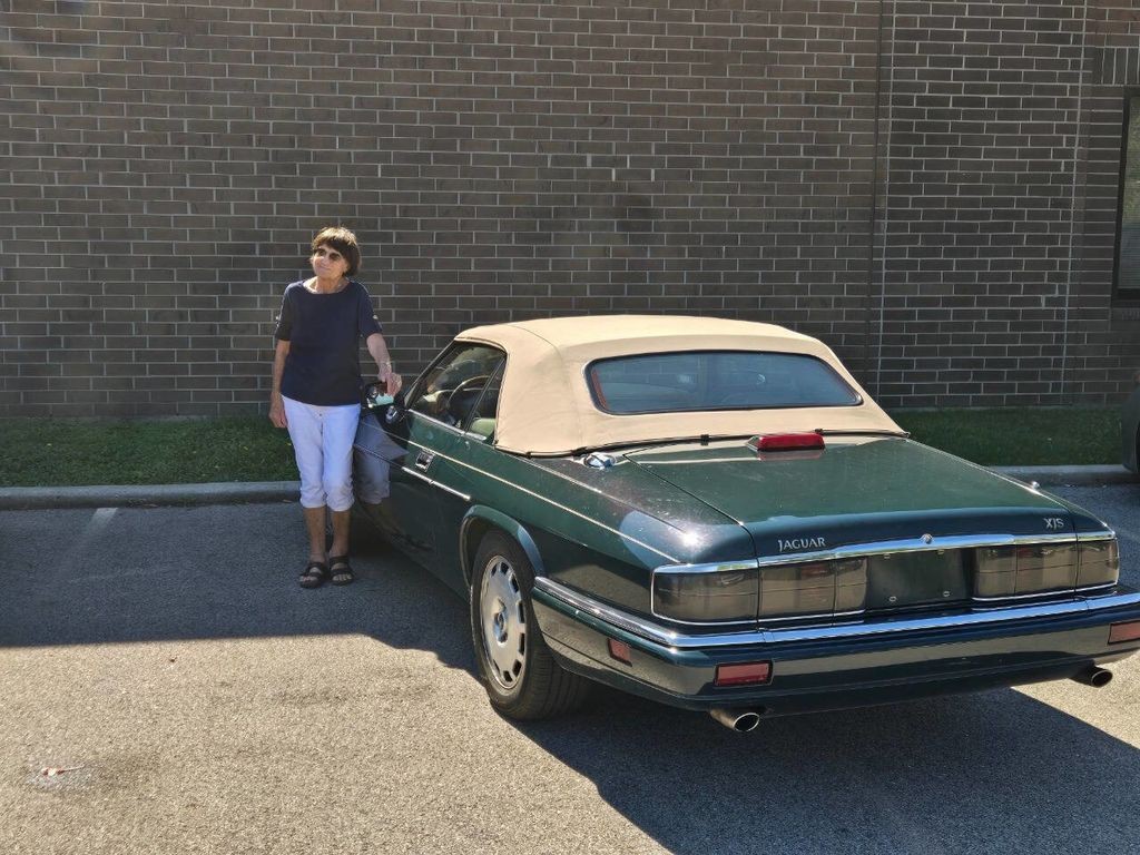 Jaguar-XJ-1996-Convertible-4