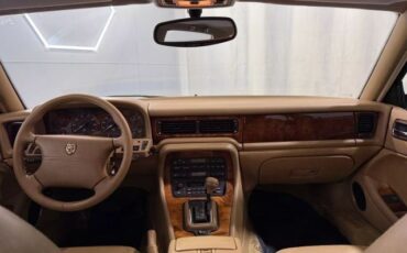 Jaguar-XJ-1996-Sedan-13