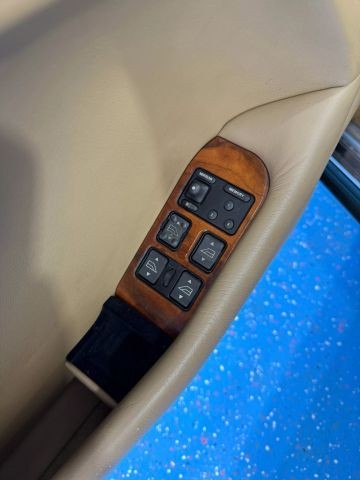 Jaguar-XJ-1996-Sedan-28