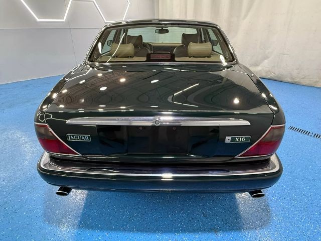 Jaguar-XJ-1996-Sedan-4
