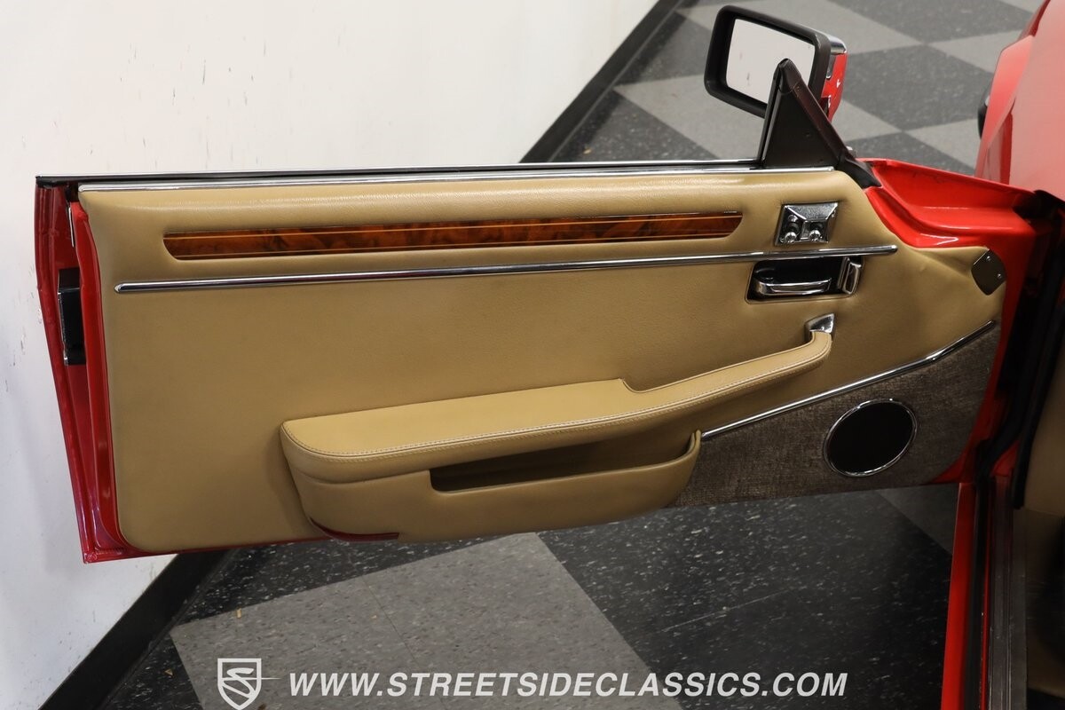 Jaguar-XJ-S-1990-Convertible-33