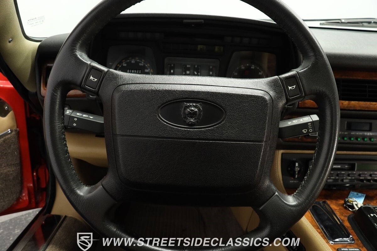 Jaguar-XJ-S-1990-Convertible-35