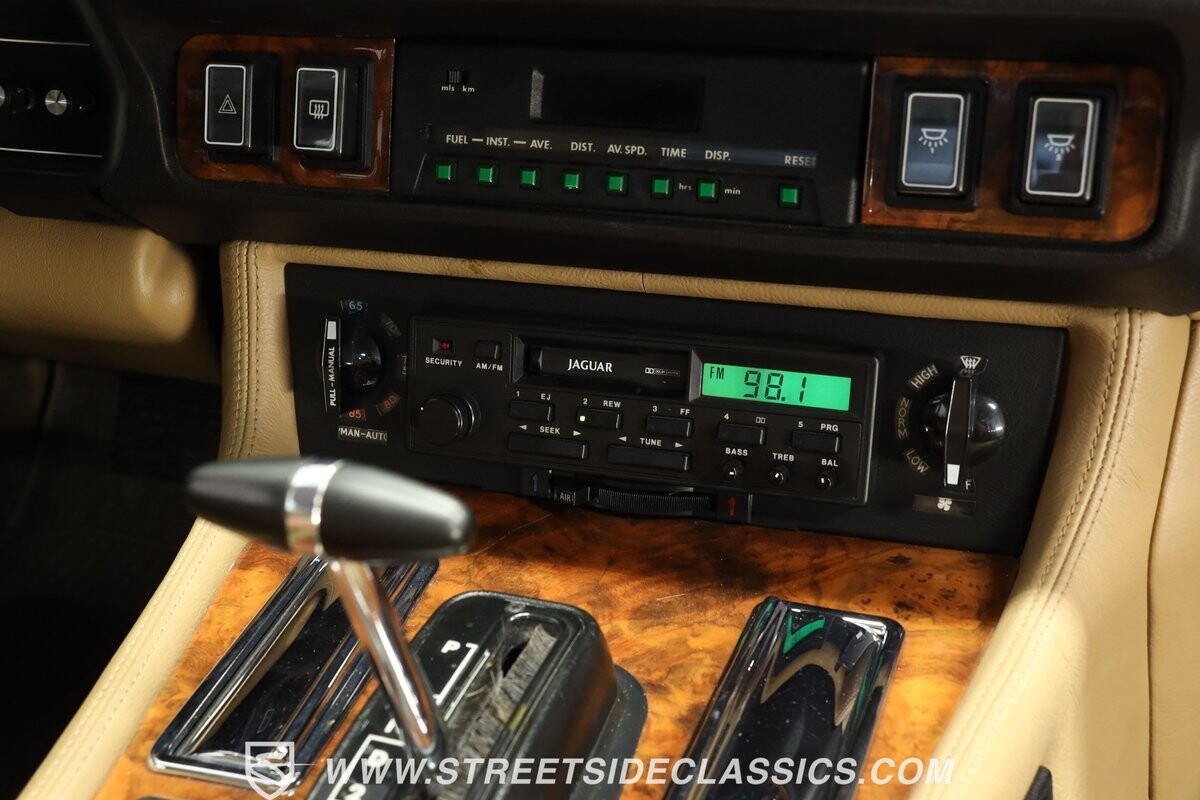 Jaguar-XJ-S-1990-Convertible-38