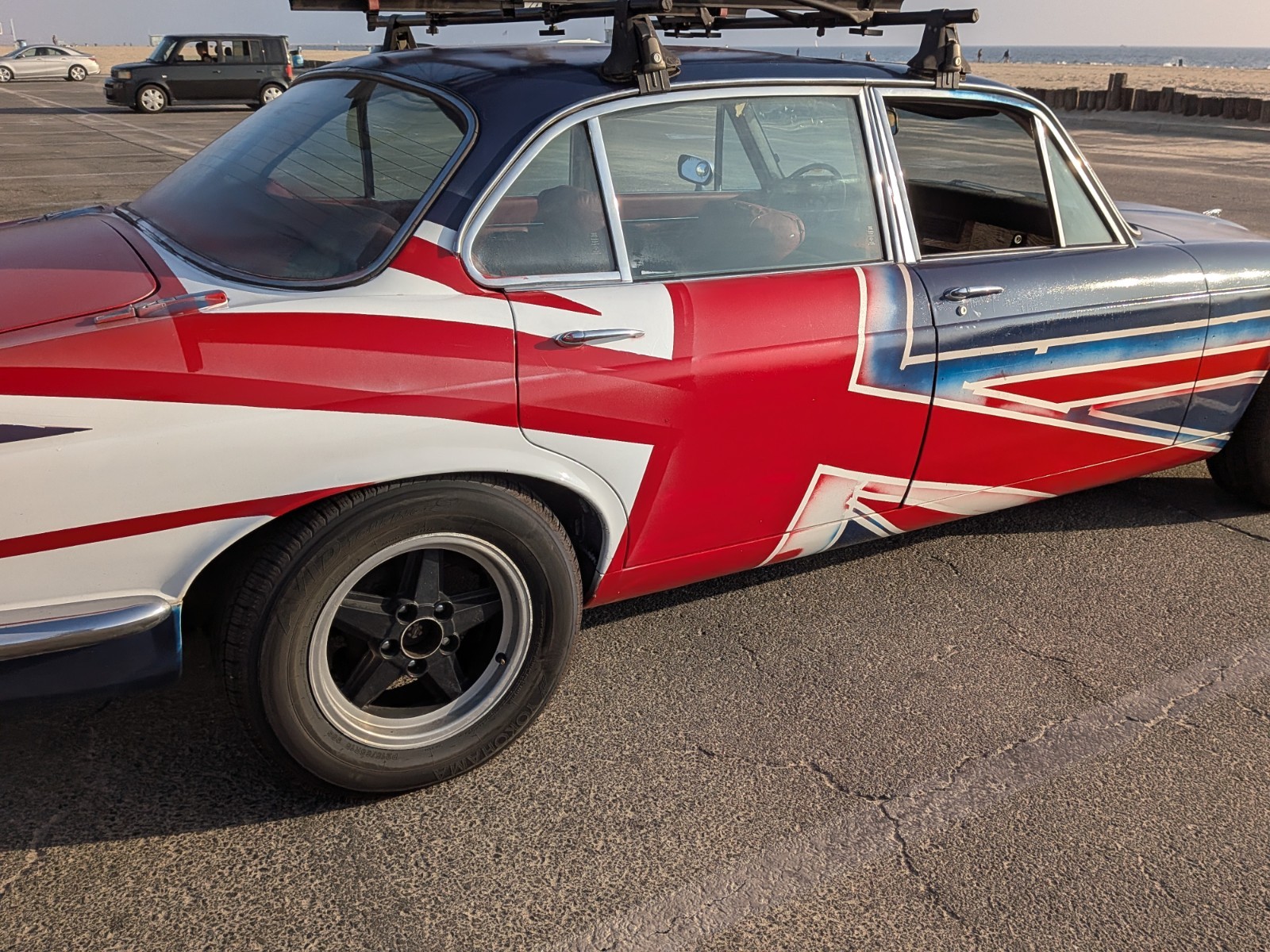 Jaguar-XJ6-1976-Sedan-5