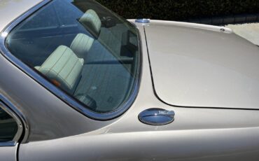 Jaguar-XJ6-1987-Sedan-3