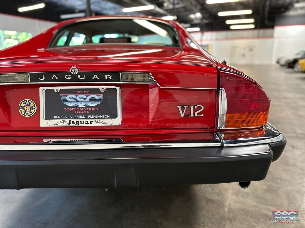 Jaguar-XJS-1986-Coupe-26