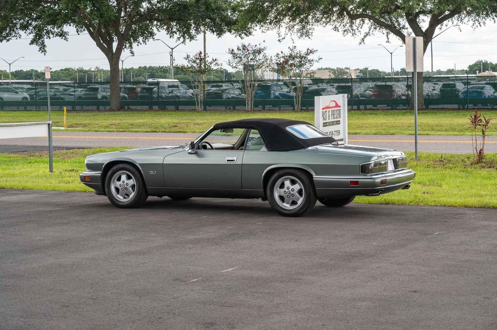 Jaguar-XJS-1995-2-Door-24
