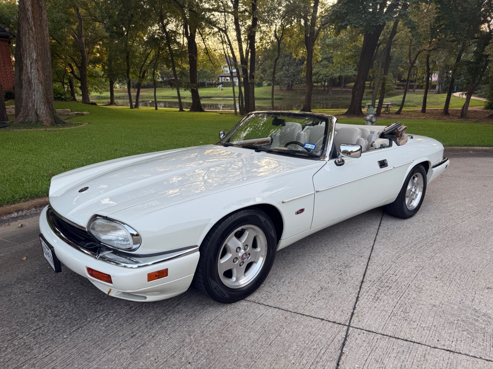 Jaguar-XJS-1995-Convertible-2