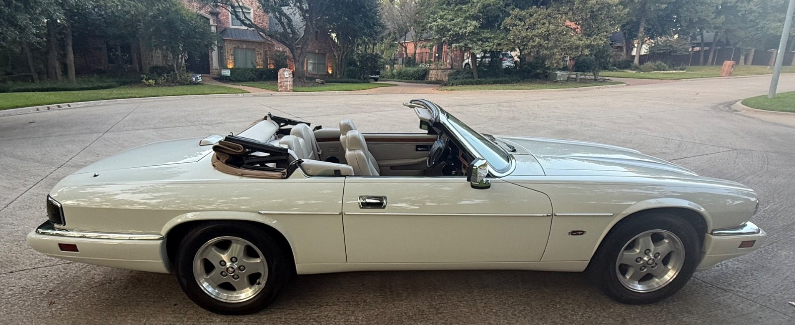 Jaguar-XJS-1995-Convertible-8