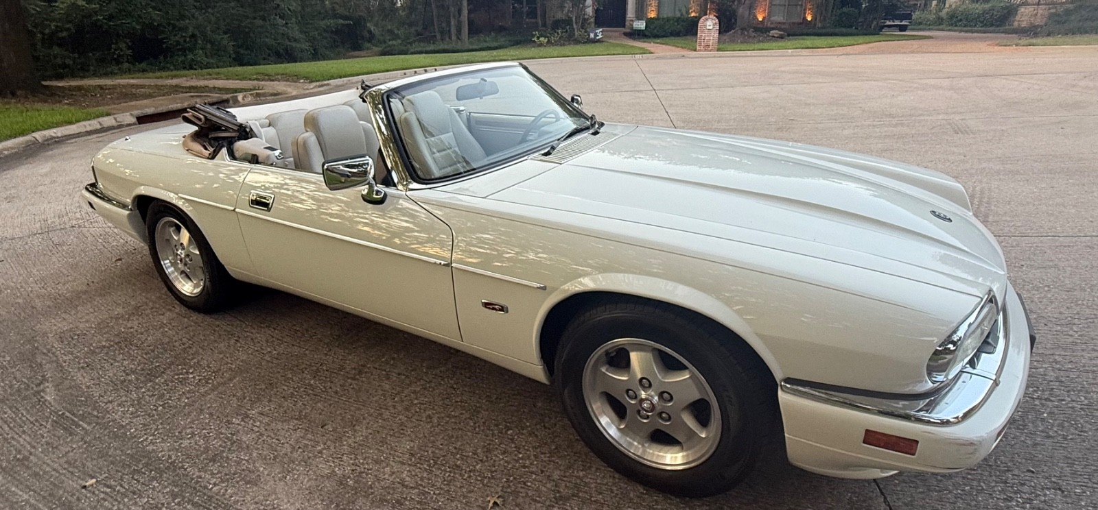 Jaguar-XJS-1995-Convertible-9