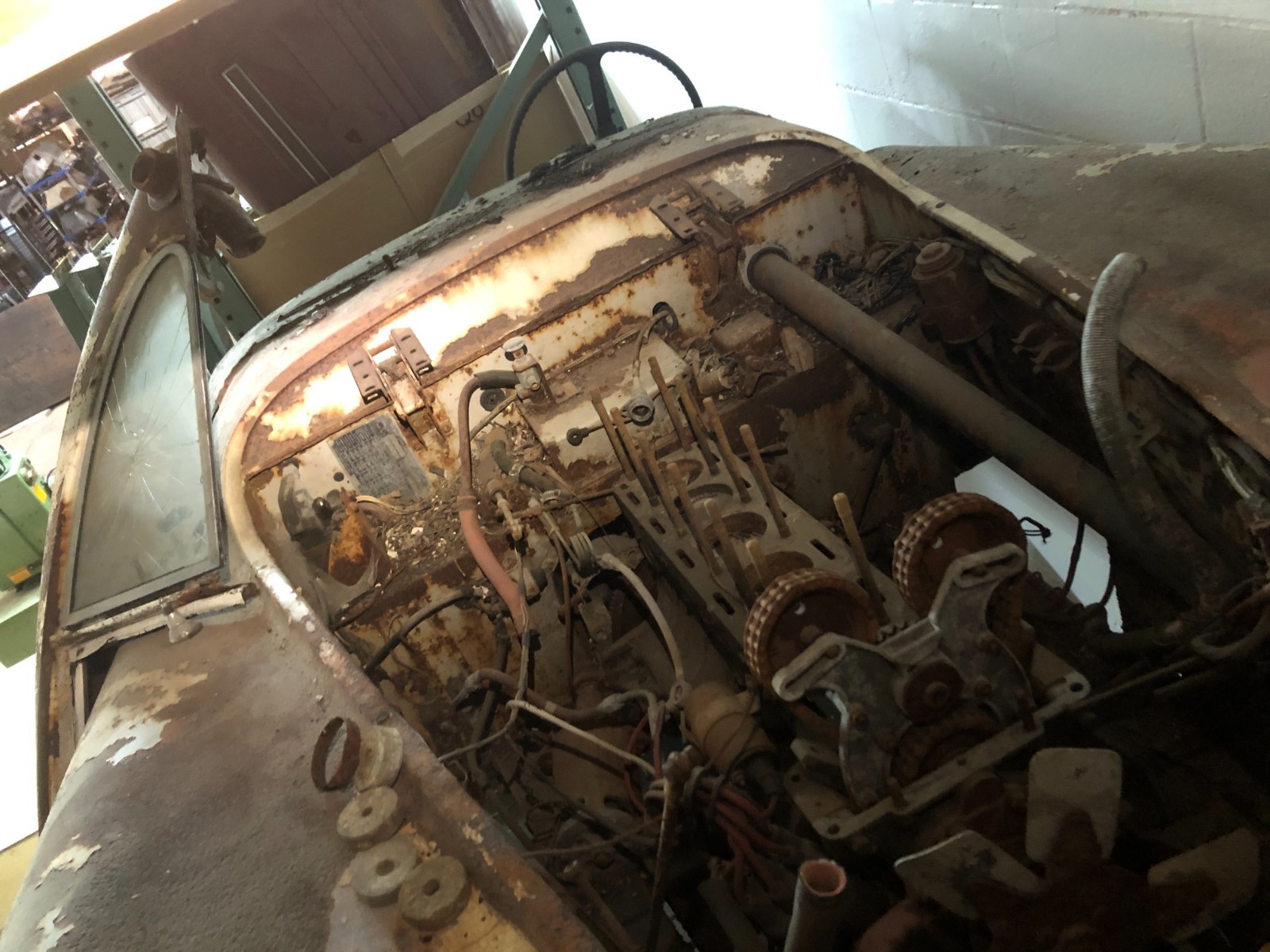 Jaguar-XK-1954-120SE-Roadster-4