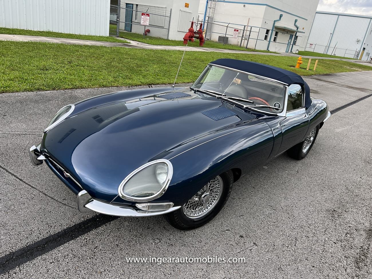 Jaguar-XK-1964-convertible-10