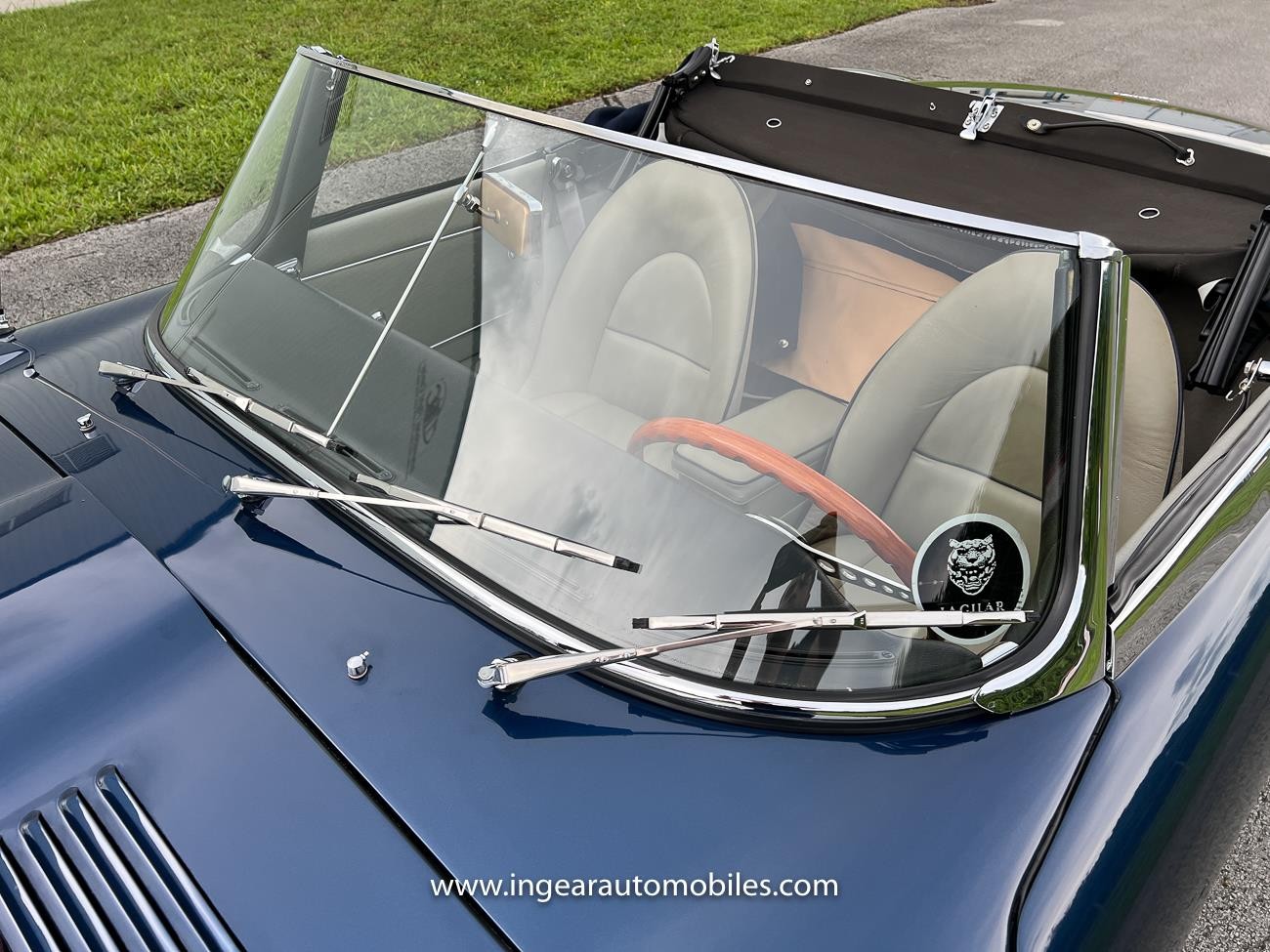 Jaguar-XK-1964-convertible-22