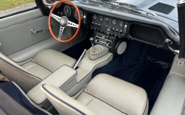 Jaguar-XK-1964-convertible-32