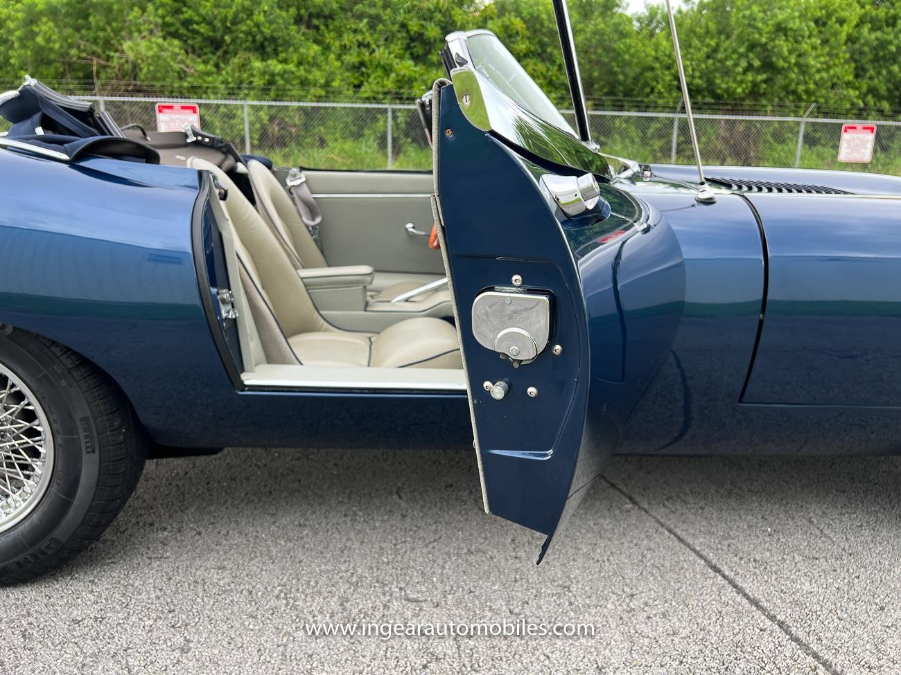 Jaguar-XK-1964-convertible-34