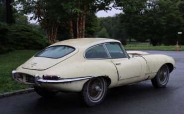 Jaguar-XK-1965-Coupe-4
