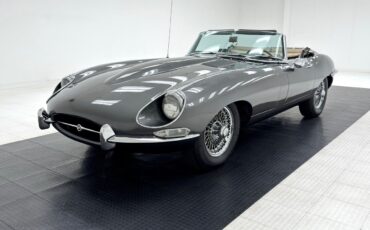 Jaguar-XK-1967-Convertible-1