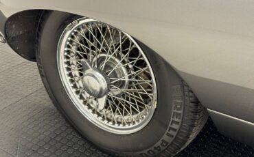 Jaguar-XK-1967-Convertible-13