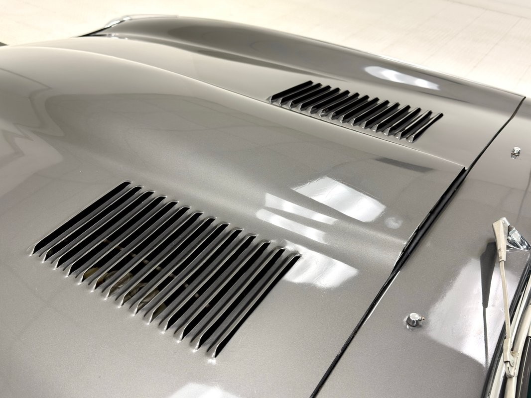 Jaguar-XK-1967-Convertible-14