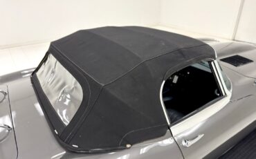 Jaguar-XK-1967-Convertible-20