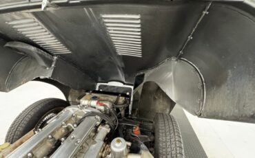 Jaguar-XK-1967-Convertible-28