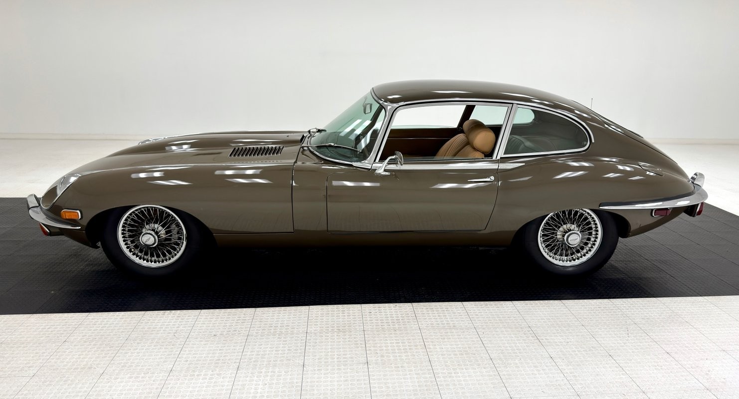 Jaguar-XK-1970-Coupe-1