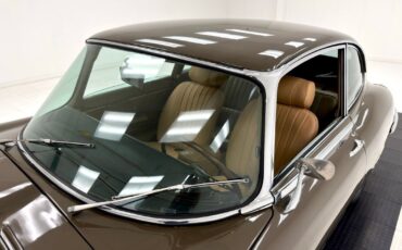 Jaguar-XK-1970-Coupe-13