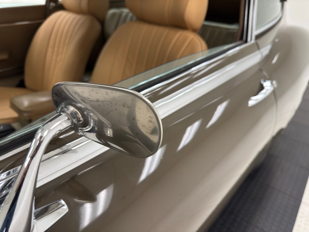 Jaguar-XK-1970-Coupe-15
