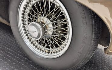 Jaguar-XK-1970-Coupe-18