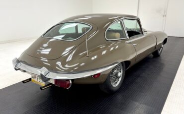 Jaguar-XK-1970-Coupe-4