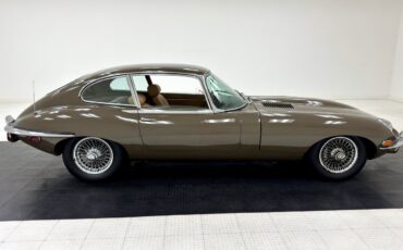 Jaguar-XK-1970-Coupe-5