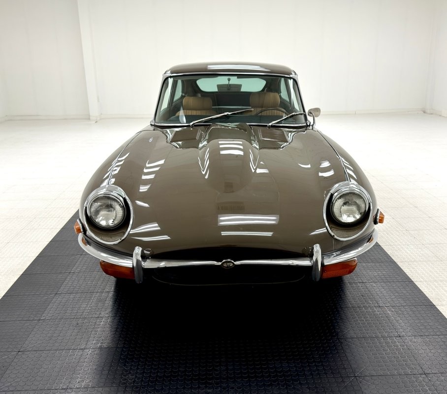 Jaguar-XK-1970-Coupe-7