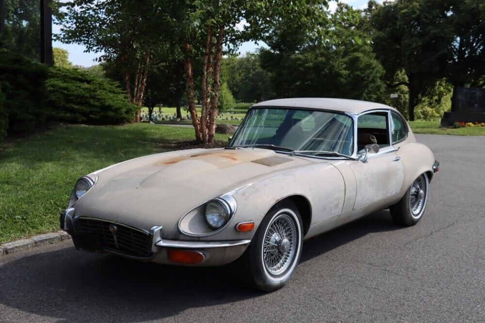 Jaguar-XK-1972-1