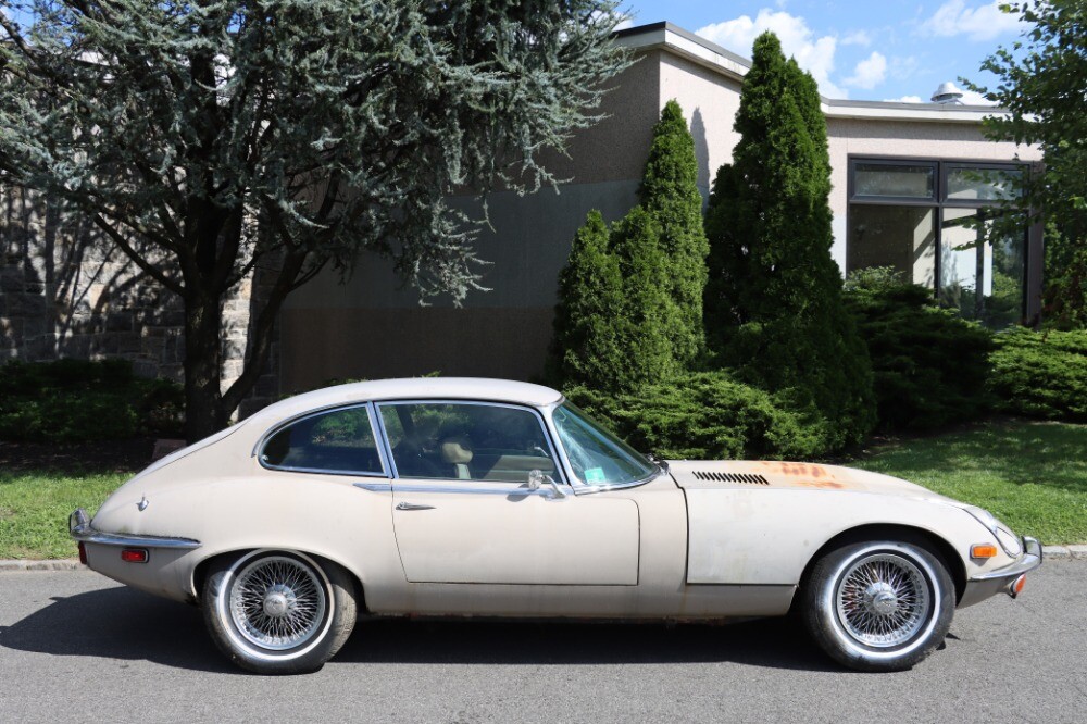 Jaguar-XK-1972-2