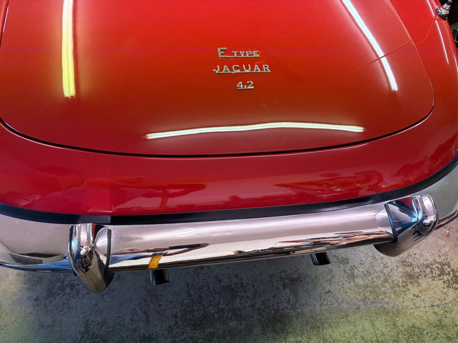 Jaguar-XKE-1970-Convertible-16