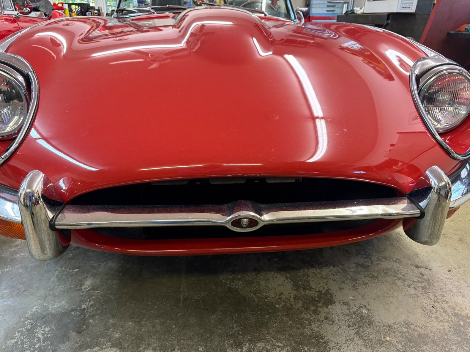 Jaguar-XKE-1970-Convertible-17