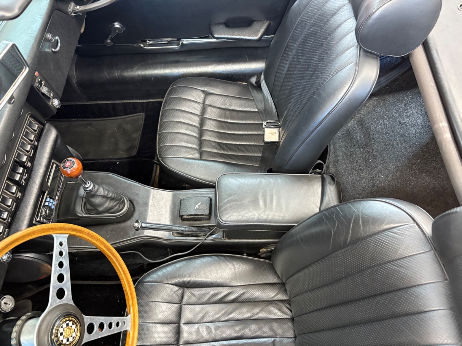 Jaguar-XKE-1970-Convertible-8