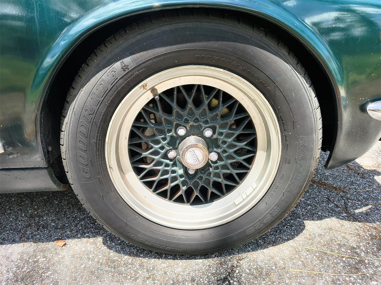 Jaguar-Xj-1983-Green-Black-12