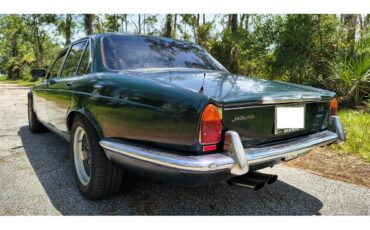 Jaguar-Xj-1983-Green-Black-14