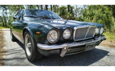 Jaguar-Xj-1983-Green-Black-3