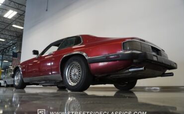 Jaguar-Xjs-1992-Maroon-Black-13