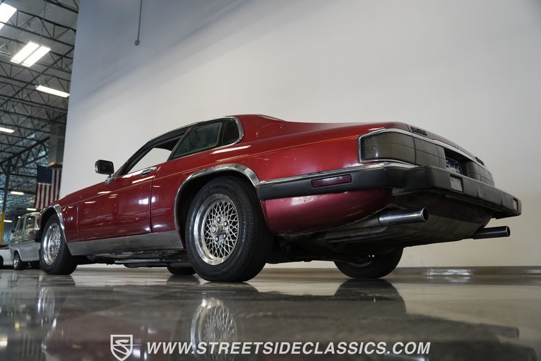Jaguar-Xjs-1992-Maroon-Black-13