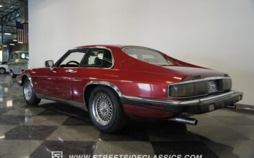 Jaguar-Xjs-1992-Maroon-Black-14