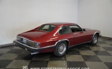 Jaguar-Xjs-1992-Maroon-Black-16