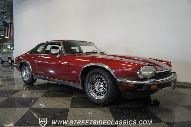 Jaguar-Xjs-1992-Maroon-Black-21