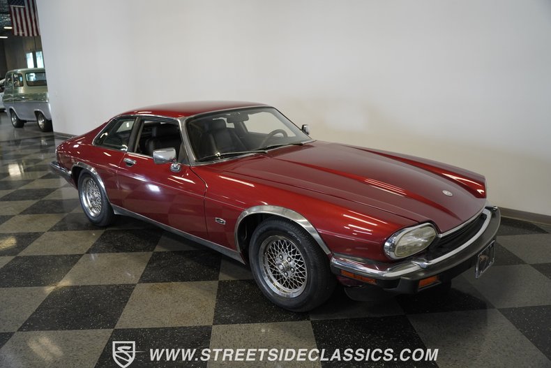 Jaguar-Xjs-1992-Maroon-Black-22