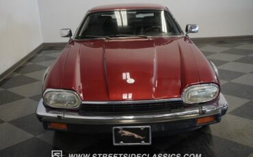 Jaguar-Xjs-1992-Maroon-Black-24