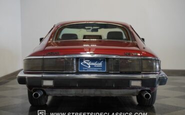 Jaguar-Xjs-1992-Maroon-Black-27