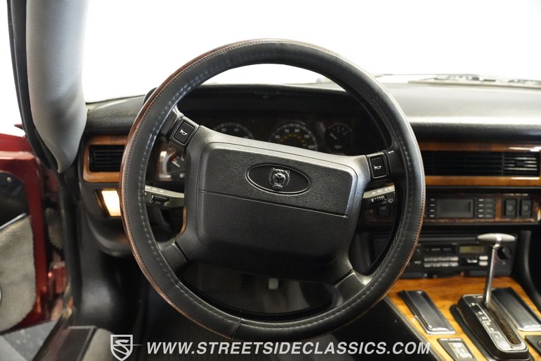Jaguar-Xjs-1992-Maroon-Black-49